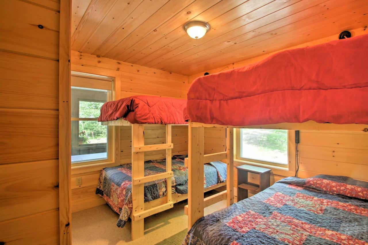 Family Cabin With Beach Access On Panther Pond Raymond Esterno foto